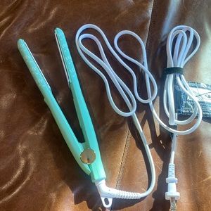 Paul mitchel flat iron